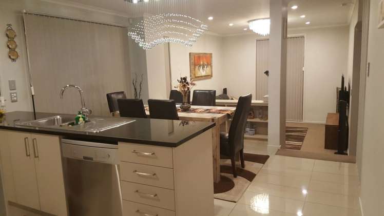 2 Hirimate Place Flat Bush_2