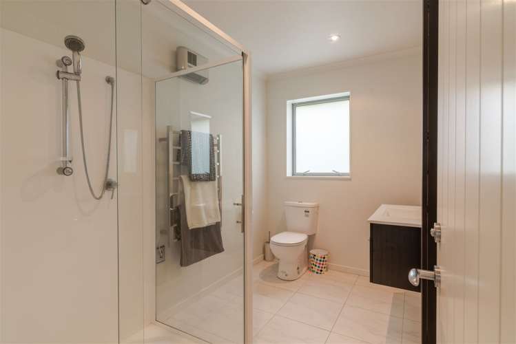 12 Rue Cachalot Akaroa_11