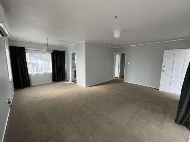 39A Brian Crescent Stanmore Bay_2