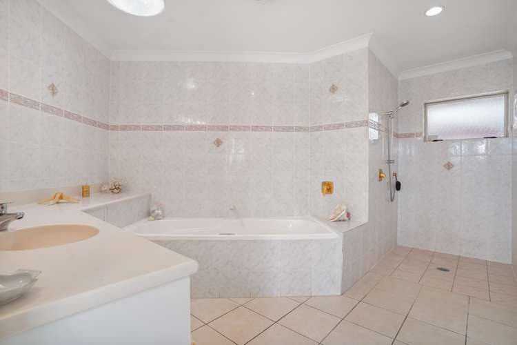 27 Beach Road Pahurehure_5