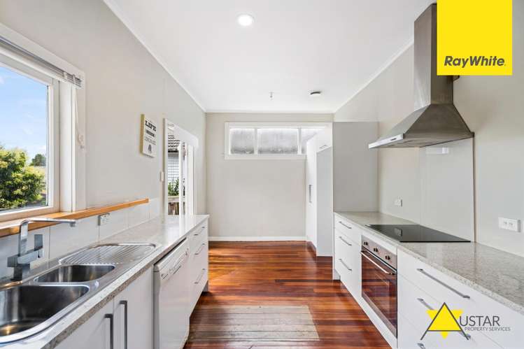 55 Titirangi Road New Lynn_4