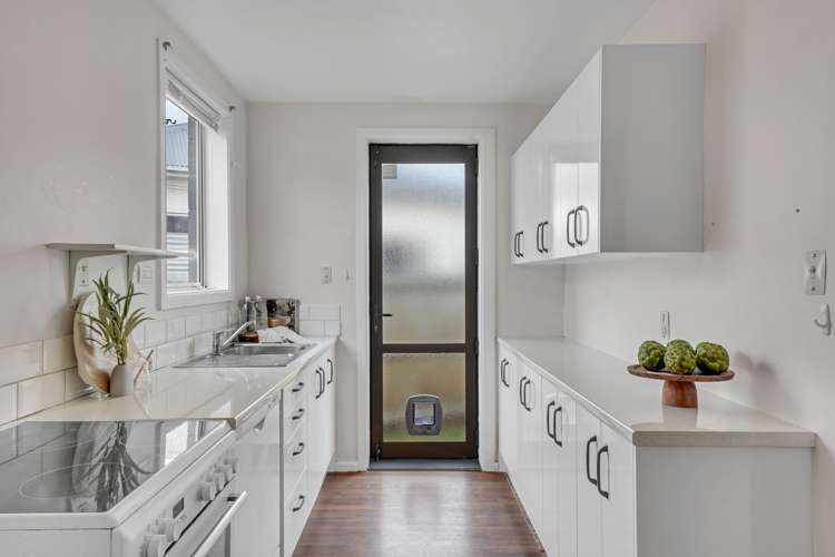 2/118 Geraldine Street Edgeware_5