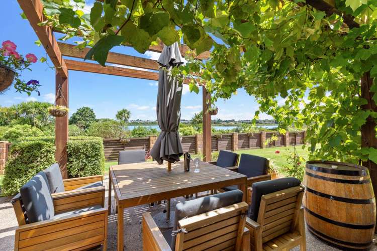 8 Elie Place Wattle Downs_17