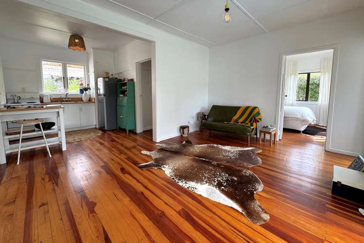 1059 Pouewe Street Kawhia_4