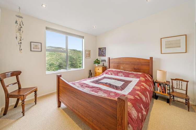 80 Saddleback Grove Karori_12