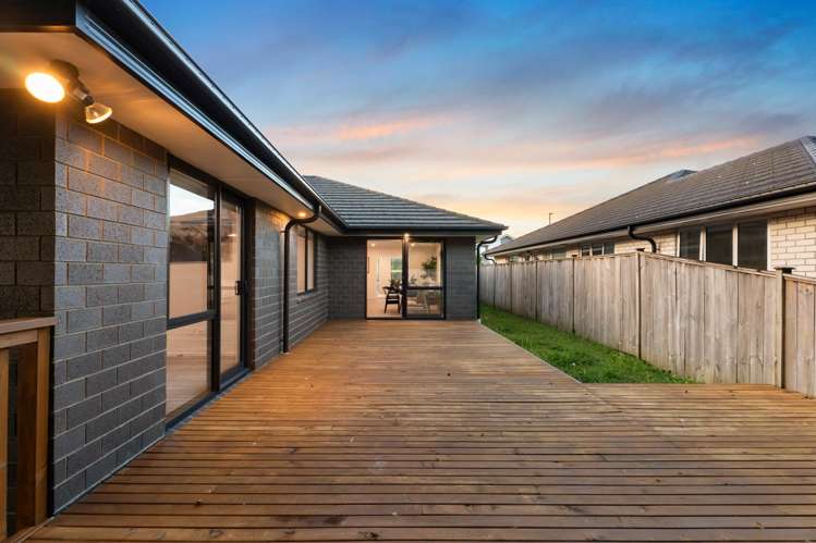 10 Waituarua Drive Conifer Grove_21