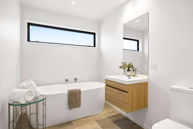 24 Tapuwae Way_4