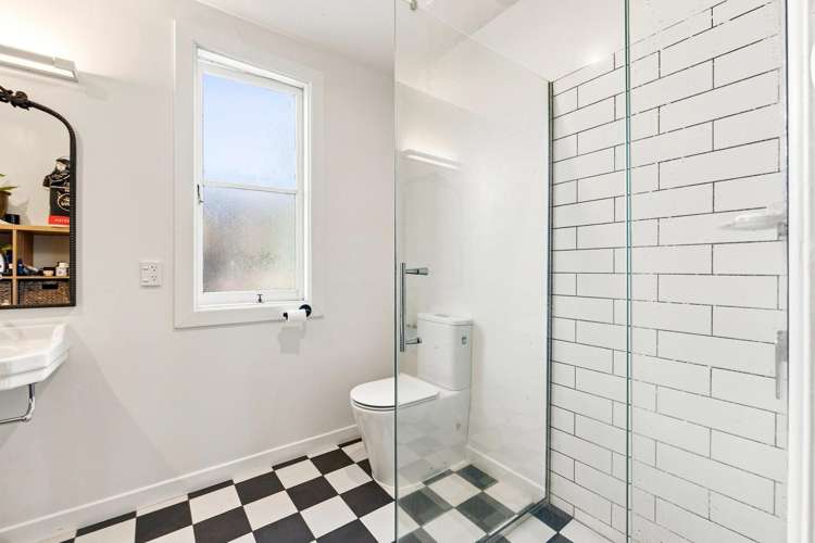 152 Lincoln Road Addington_15