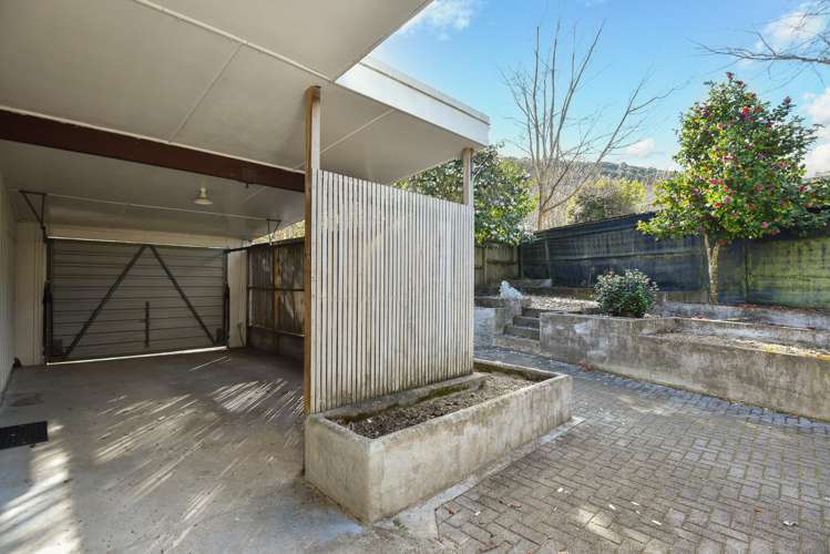 1 Russell Crescent Western Heights_14