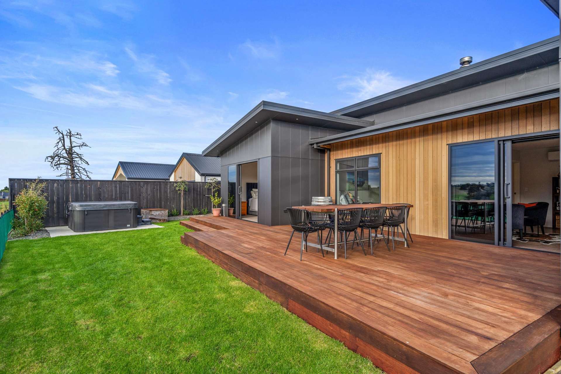 64 Les Wakefield Road Mapua_0