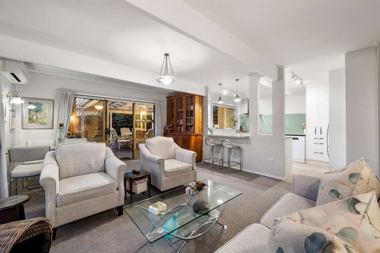 2/13A Wilbur Place Sunnyhills_4