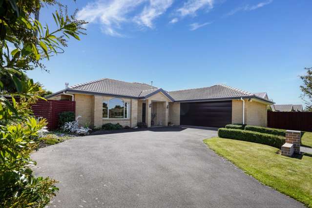 Spacious, stylish & superbly located in Rangiora