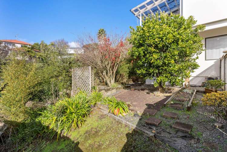 1/14 Greenridge Court Glenfield_25