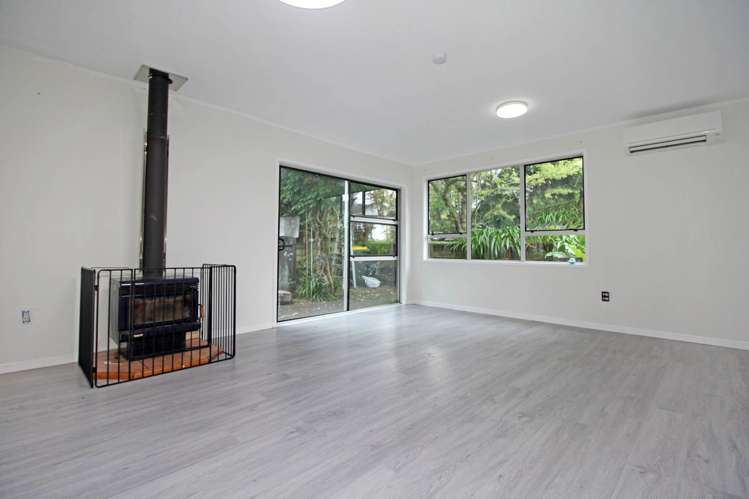 1/141 Bradbury Road Botany Downs_2