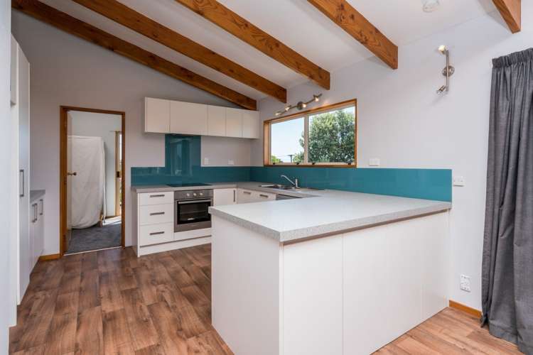 24 Harbour View Road Leigh_3