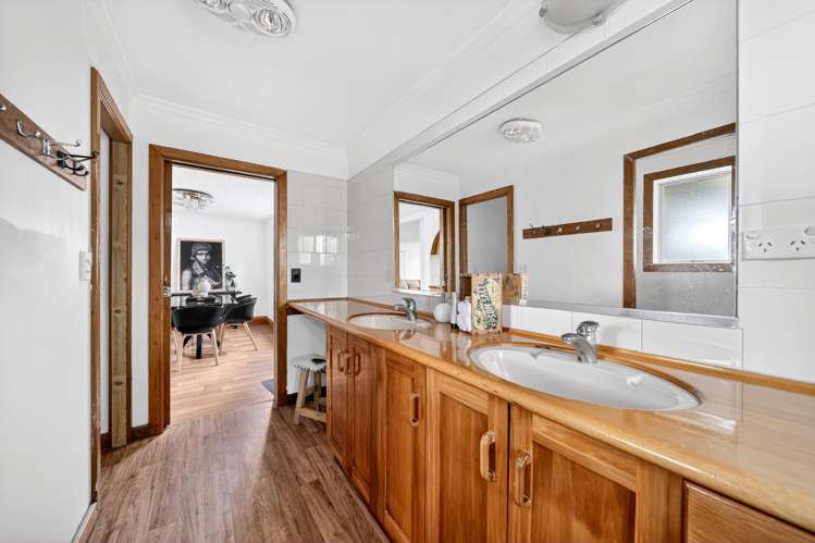 69 Holloway Street Carterton_24