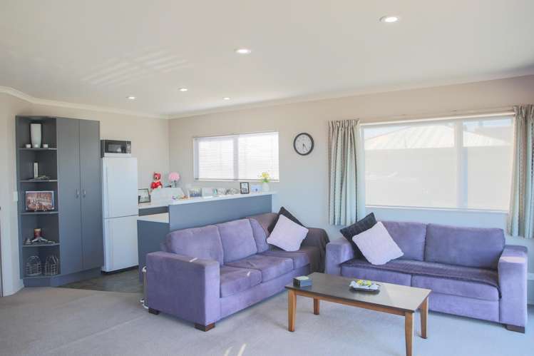 2 Burrows Street Bluff_10