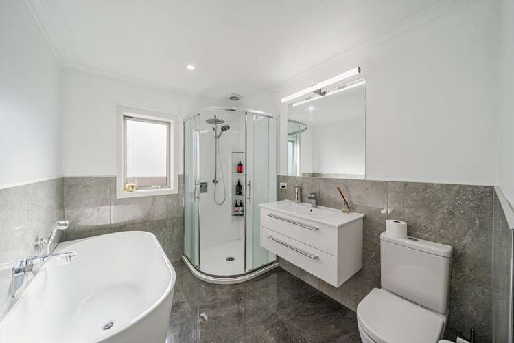 7 Martha Turnell Crescent Manor Park_14