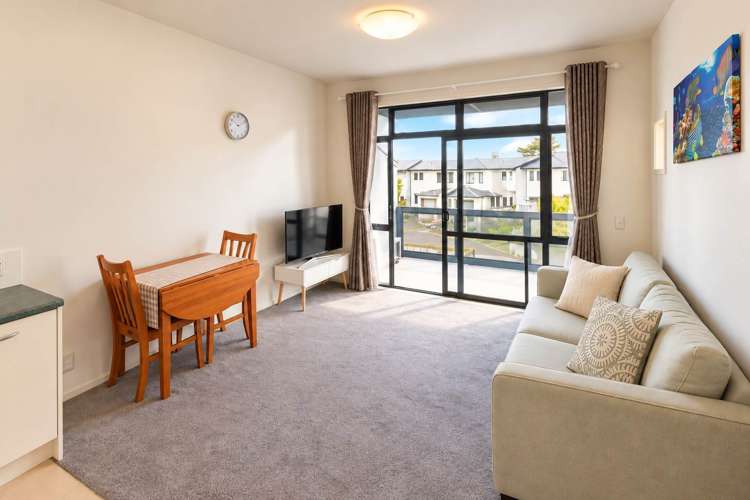 136/2 Armoy Drive East Tamaki_5