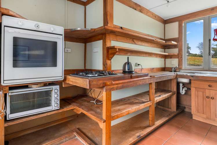 8 Takamatua Valley Road Takamatua_13