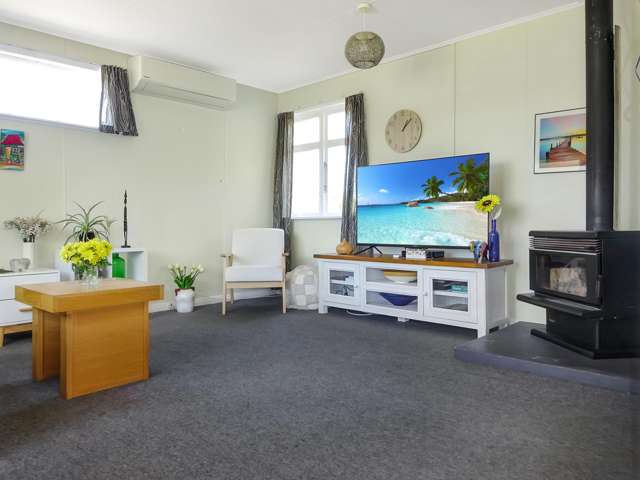 23 Ruanui Street Himatangi Beach_4