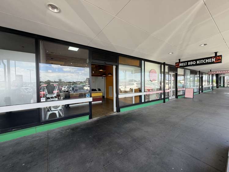 Tenancy 4/2 Periko Way Takanini_6