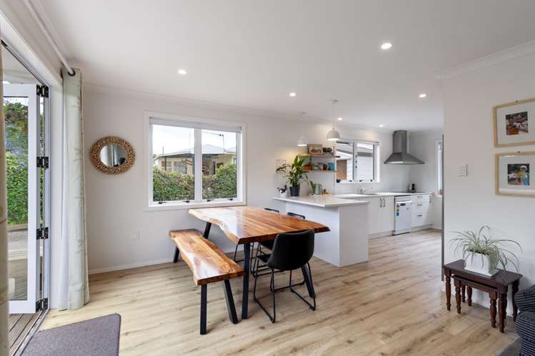 6 Belgrave Place Awapuni_9