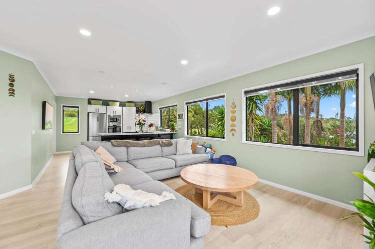 381 Cove Road Waipu_18
