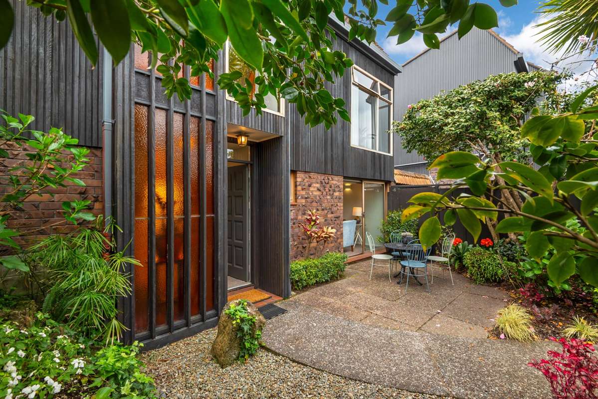 2/63A Norwood Road_2