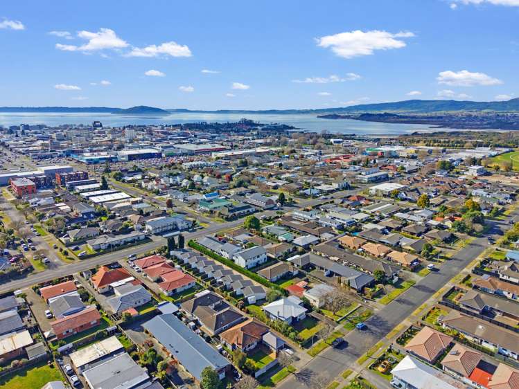 35B Seddon Street Glenholme_23