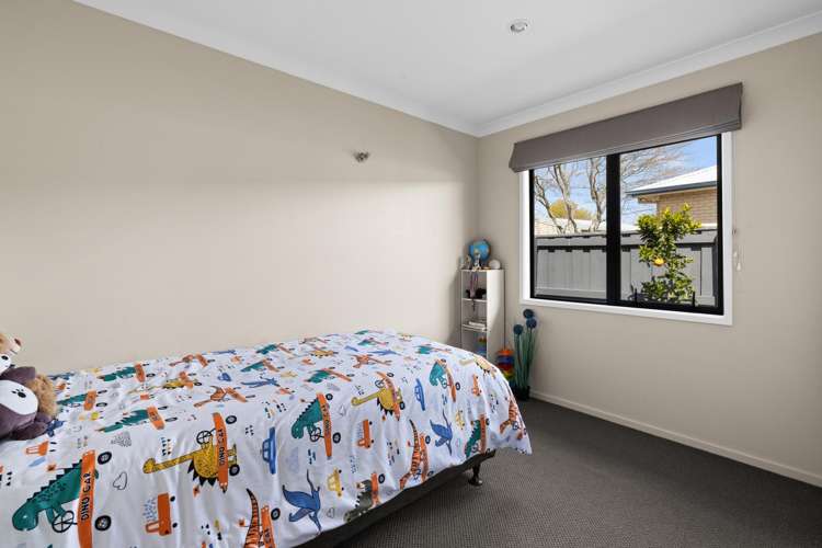 216 Frimley Oaks Frimley_15