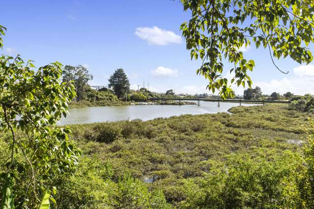 8 Aronui Terrace Kelston_4