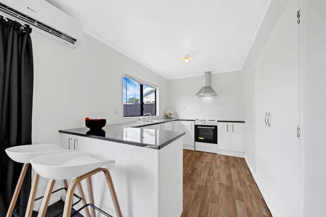 2/38 Myers Road Manurewa East_3