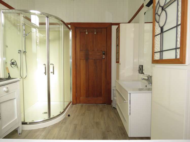 74 Church Street Reefton_10