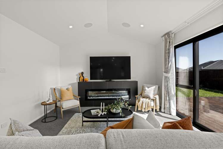 49 Candlesticks Crescent Lincoln_10