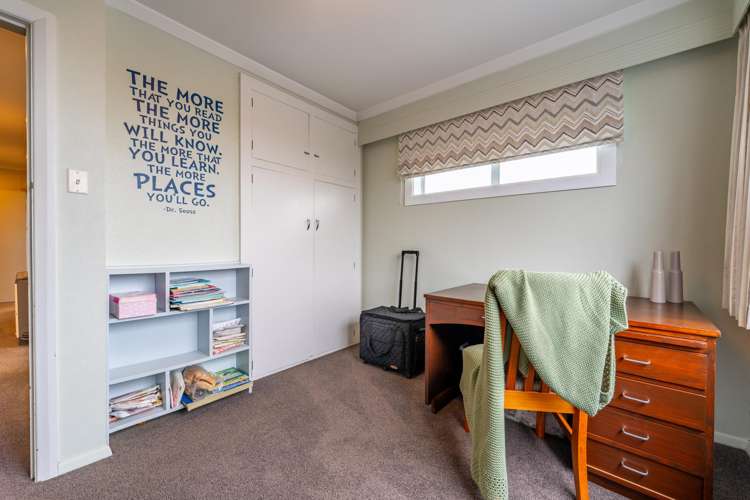 46 Pages Road Marchwiel_9