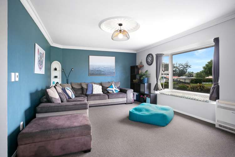 39 Sheridan Crescent Leamington_5