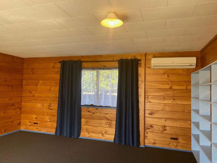 27 Wiremu Street Redwood_2