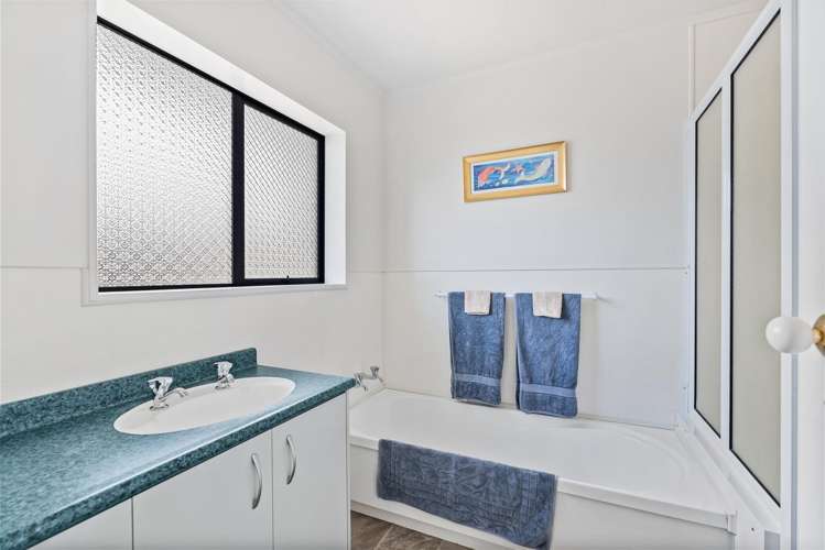 2/10 Braintree Street Te Kamo_11