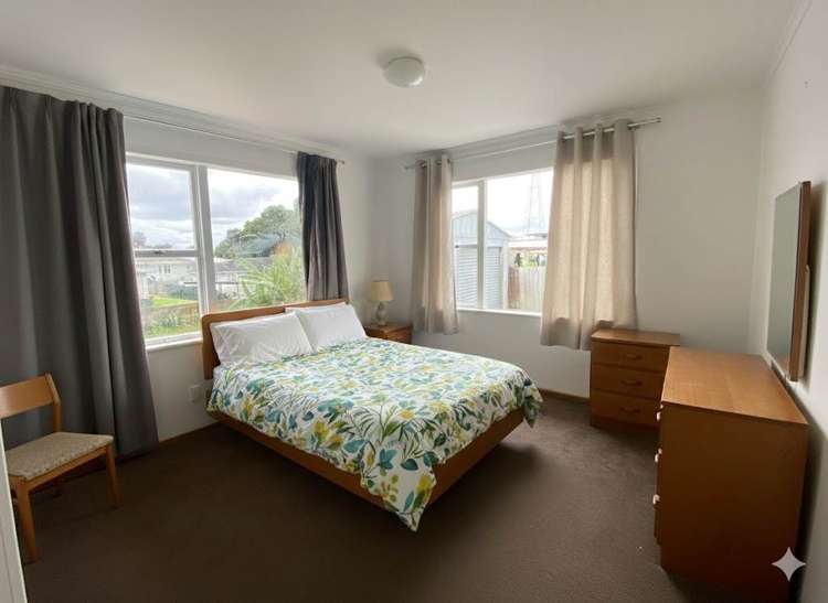 92 Clayton Avenue Otara_4