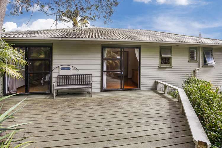 64 Stott Avenue Birkdale_23