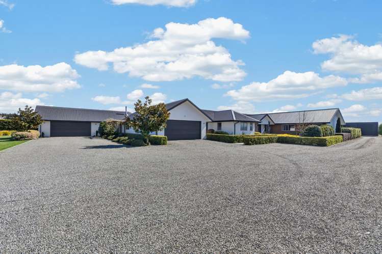 16 Landsborough Drive Darfield_37