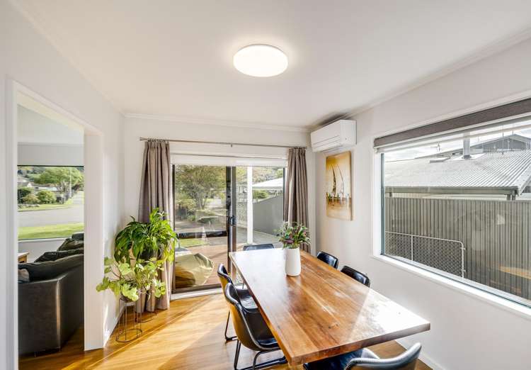 16 Surrey Street Taradale_10