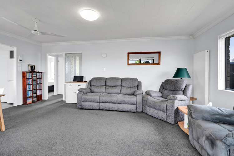 19a Tukapa Street Westown_5