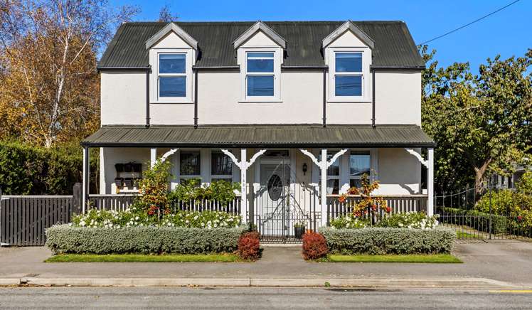 1693 Cust Road Cust_27