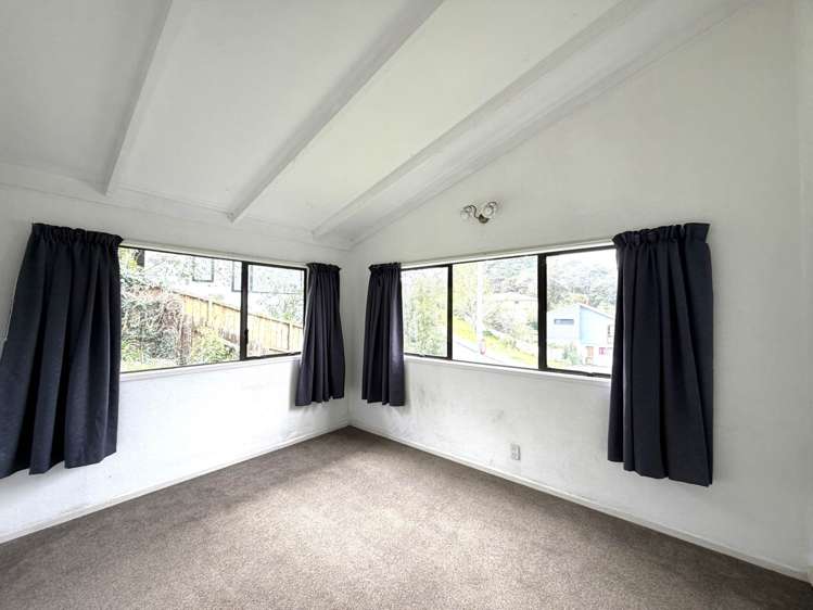 69 Easton Park Parade Glenfield_7