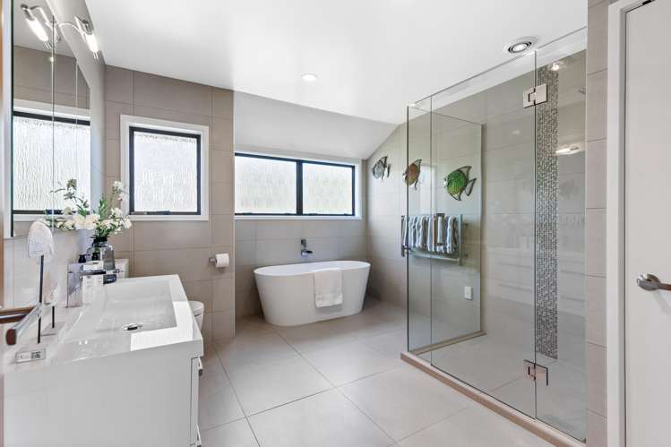 175 Oaia Road Muriwai Beach_7