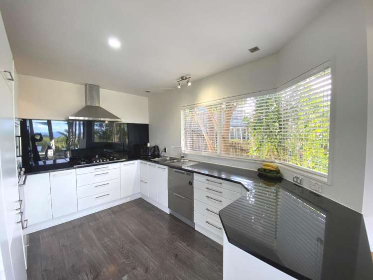 76A Wade River Road Stanmore Bay_5
