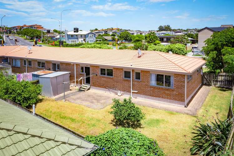 1/40 Red Beach Road Red Beach_13