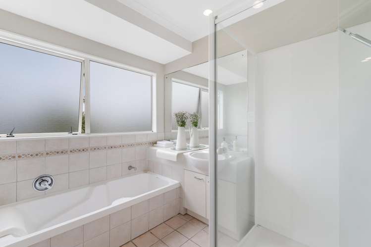 1/8 Tolben Place Golflands_24